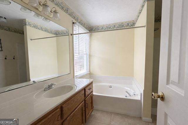 720 WESTBURY Court, Bethlehem, GA 30620