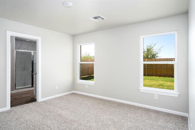 12704 Carrara Lane, Yukon, OK 73099