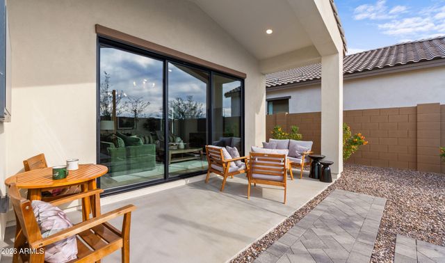 557 E Grayling Road, San Tan Valley, AZ 85140
