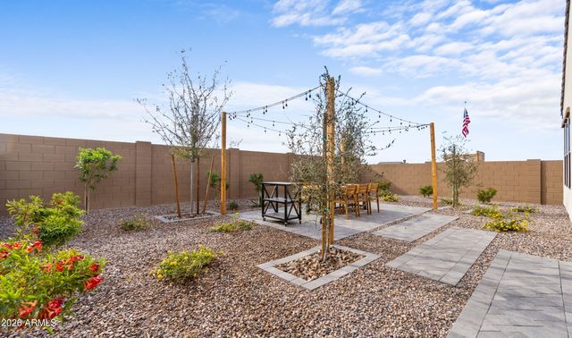 557 E Grayling Road, San Tan Valley, AZ 85140