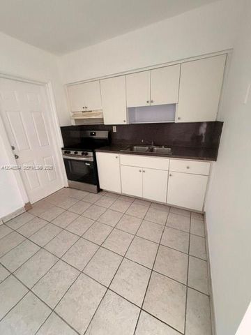 2510 NE 181st Street 1, North Miami Beach, FL 33160