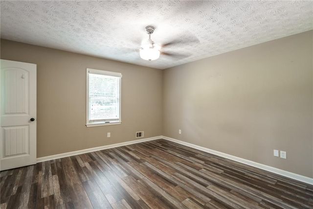 5240 Emmett Still Road, Loganville, GA 30052