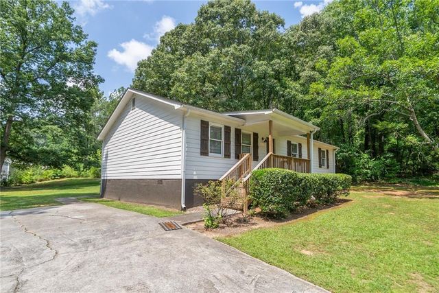 5240 Emmett Still Road, Loganville, GA 30052