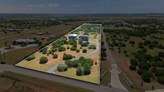 154 Maverick, New Braunfels, TX 78132