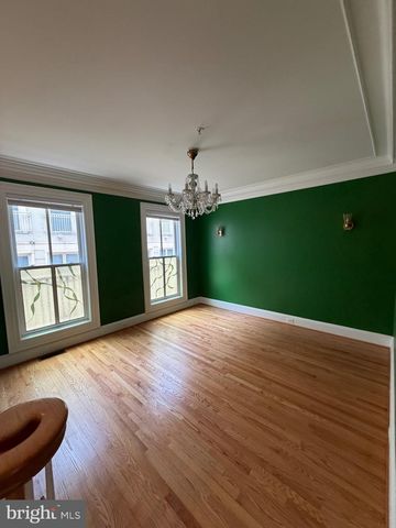 1335 N 14TH ST N, Arlington, VA 22209