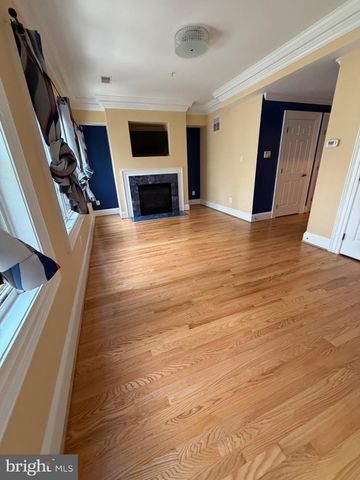 1335 N 14TH ST N, Arlington, VA 22209