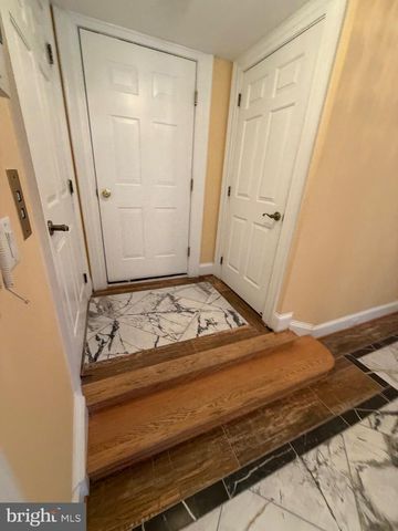 1335 N 14TH ST N, Arlington, VA 22209