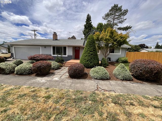 223 N 13TH Ave, Cornelius, OR 97113