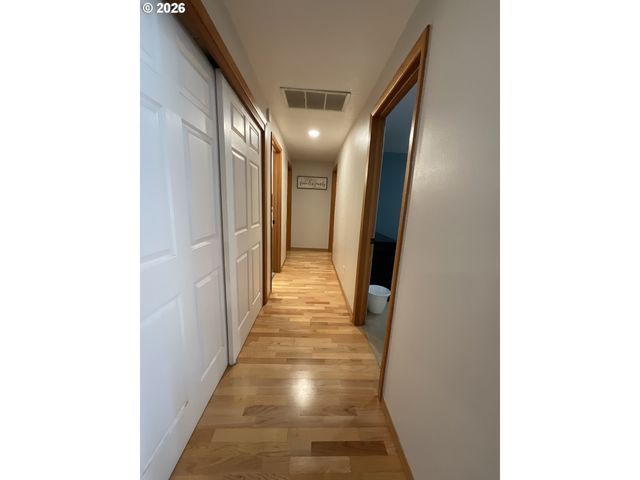 223 N 13TH Ave, Cornelius, OR 97113
