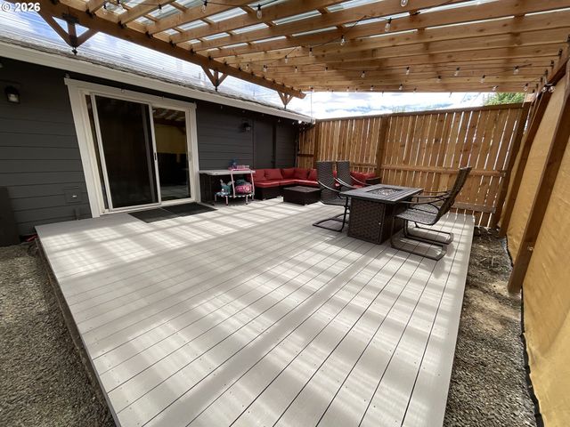 223 N 13TH Ave, Cornelius, OR 97113