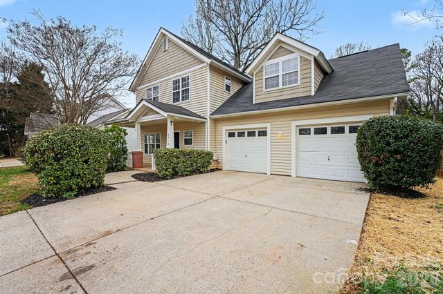 4718 Eastwycke Place Drive, Charlotte, NC 28215