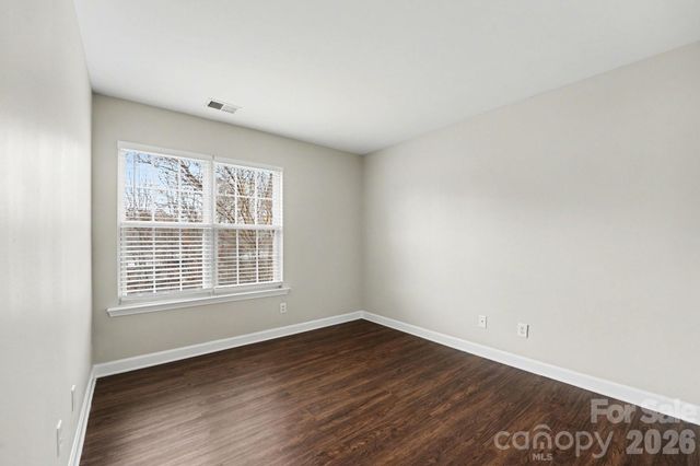 4718 Eastwycke Place Drive, Charlotte, NC 28215