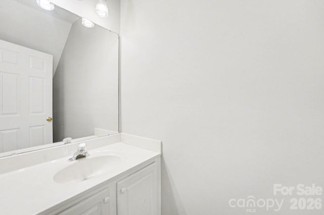 4718 Eastwycke Place Drive, Charlotte, NC 28215