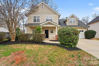 4718 Eastwycke Place Drive, Charlotte, NC 28215