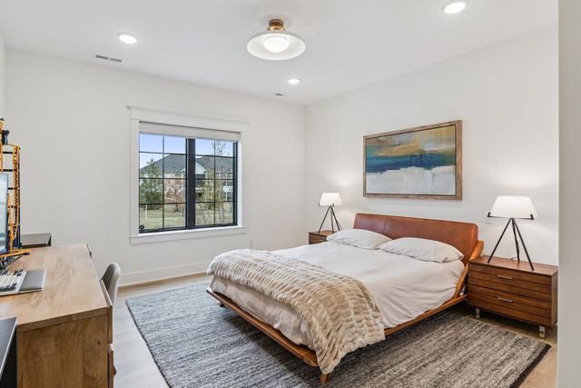 16109 Goodman Court, Urbandale, IA 50323