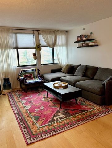 250 Hammond Pond Pkwy 504N, Newton, MA 02467