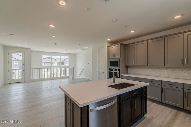 11300 N CASA DEGA Drive 1080, Surprise, AZ 85388