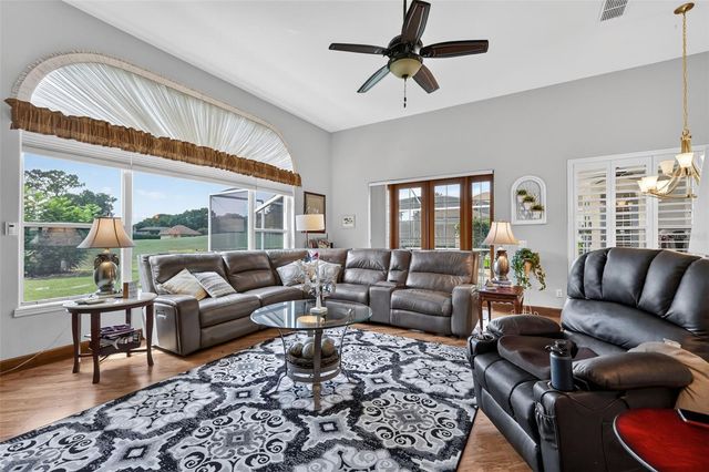 9036 LAUREL RIDGE DRIVE, Mount Dora, FL 32757