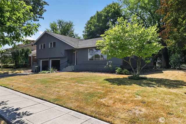 2025 Olympia Way, Longview, WA 98632