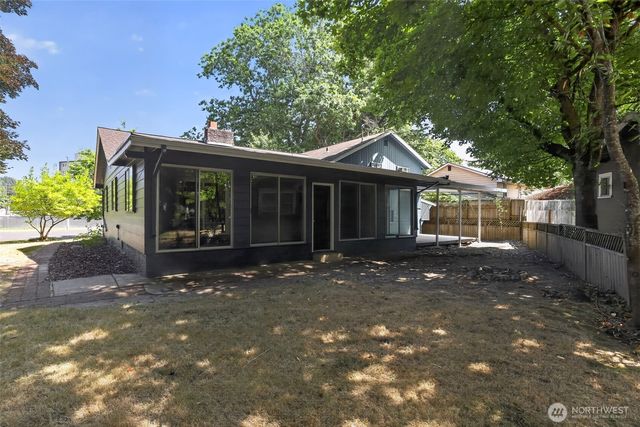 2025 Olympia Way, Longview, WA 98632