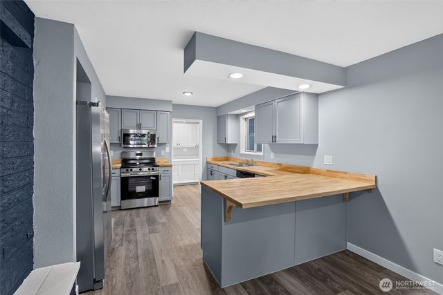 2025 Olympia Way, Longview, WA 98632
