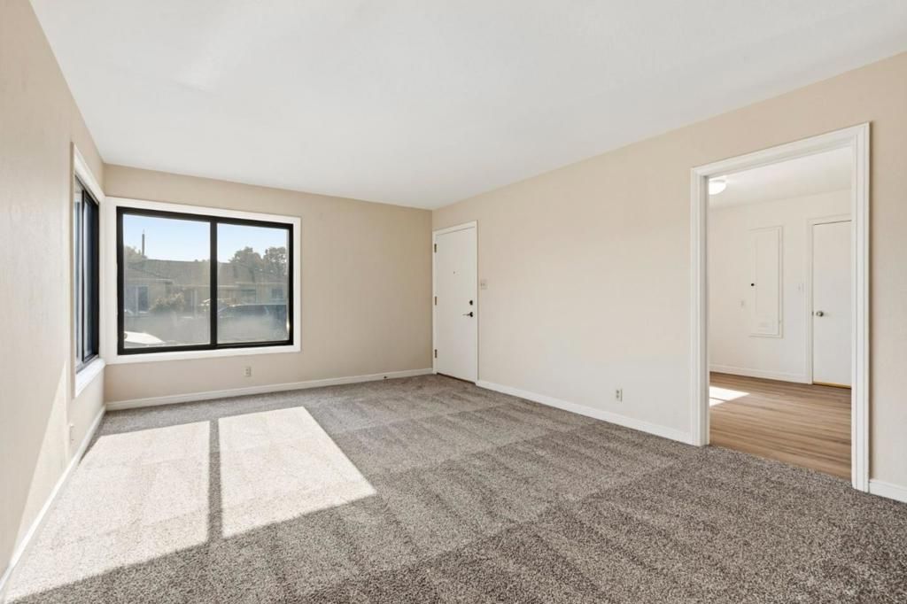 Image 3 of property listing at 857 7th Avenue, San Bruno, CA 94066
