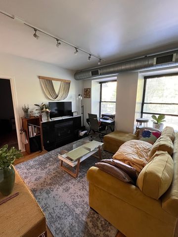 4537 S Drexel Boulevard 203, Chicago, IL 60653