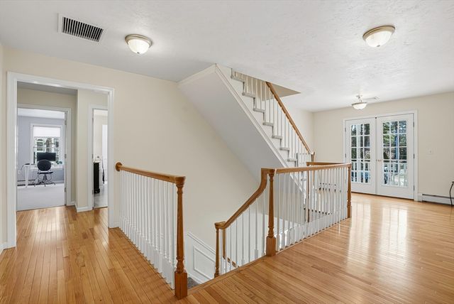 8 Leah Lane, Milford, MA 01757