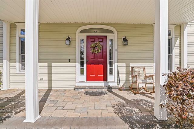 8 Leah Lane, Milford, MA 01757