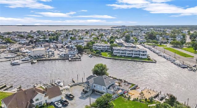 238 W Islip Road, West Islip, NY 11795