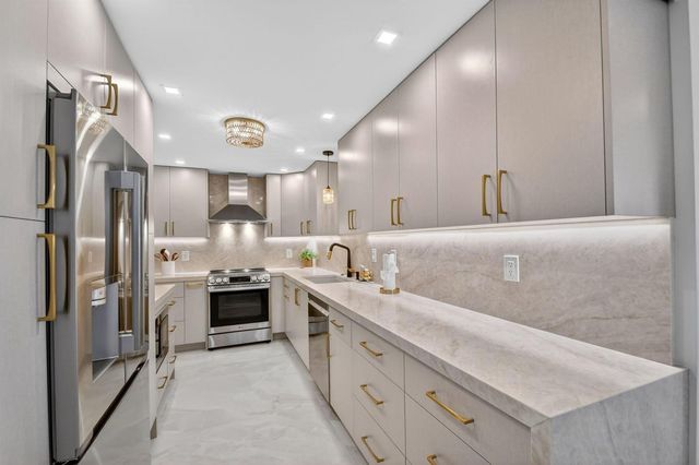 3546 S Ocean Boulevard 203, South Palm Beach, FL 33480