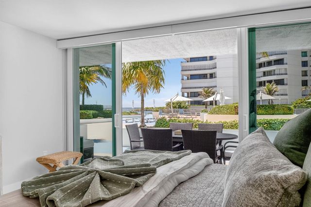 3546 S Ocean Boulevard 203, South Palm Beach, FL 33480