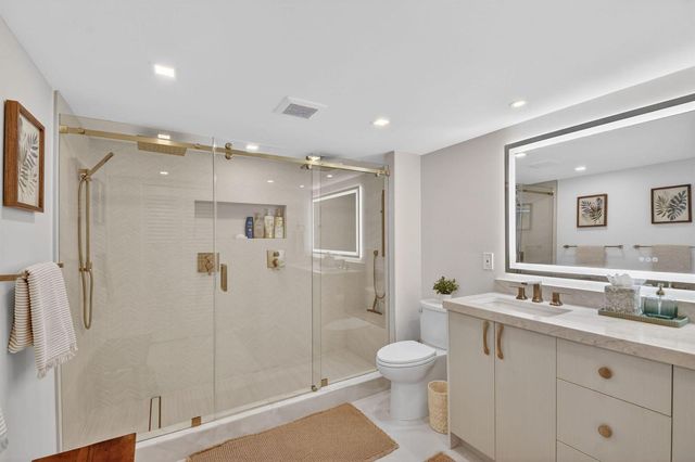 3546 S Ocean Boulevard 203, South Palm Beach, FL 33480