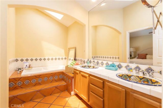 14157 Terra Bella Street, Arleta, CA 91331