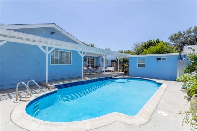 14157 Terra Bella Street, Arleta, CA 91331