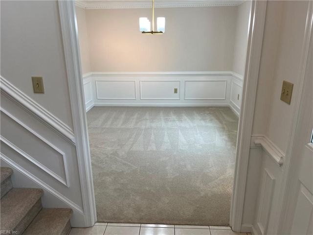 117 Larkin RN, Yorktown, VA 23692