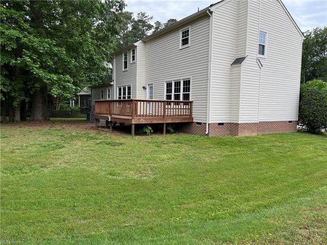 117 Larkin RN, Yorktown, VA 23692