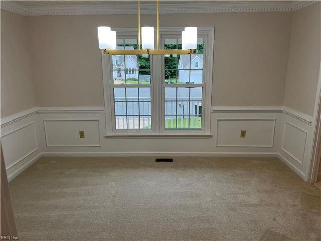 117 Larkin RN, Yorktown, VA 23692