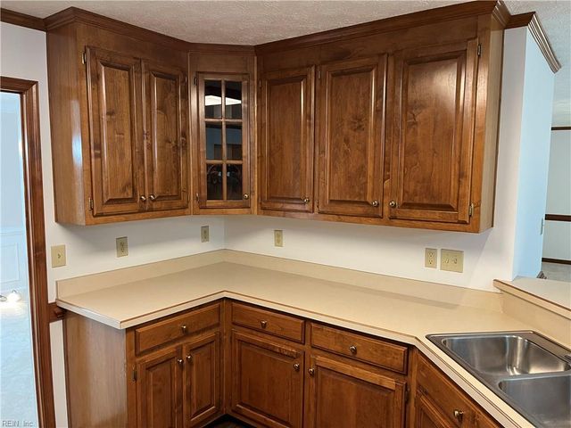 117 Larkin RN, Yorktown, VA 23692