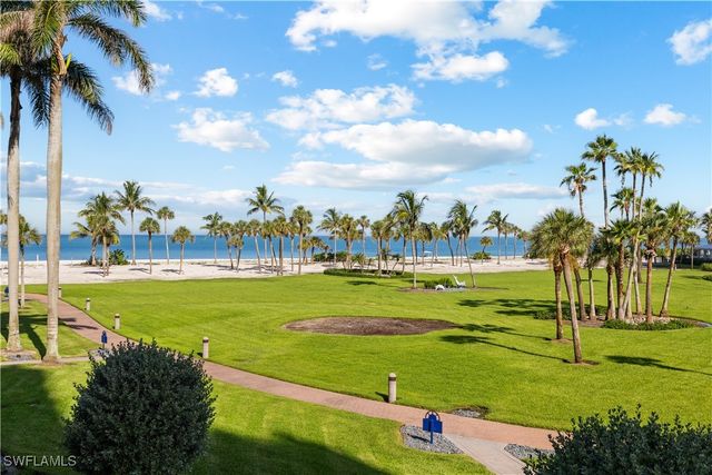 4021 Gulf Shore BLVD N 1804, Naples, FL 34103