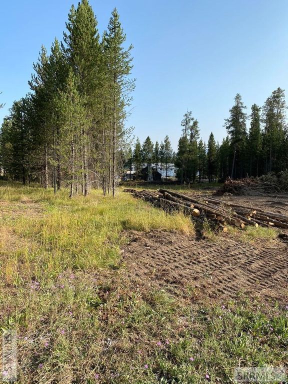 Image 6 of property listing at 4417 Hwy 20, Island Park, ID 83429