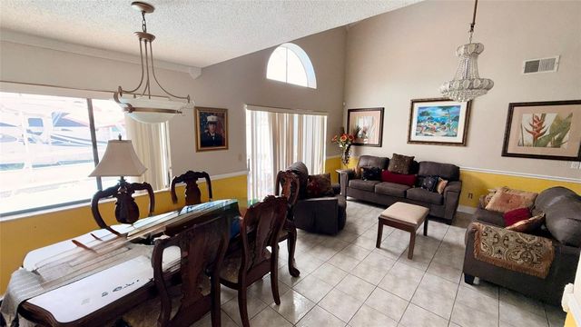 187 PINEWOOD CIRCLE, Kissimmee, FL 34743