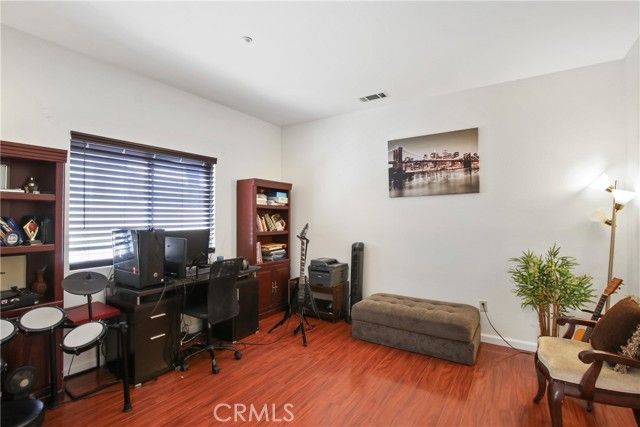 14573 Calgary, Fontana, CA 92336