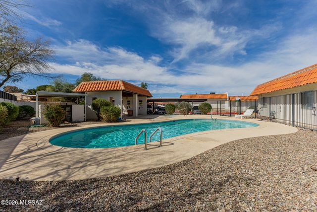 5935 E Sun County Boulevard, Tucson, AZ 85712