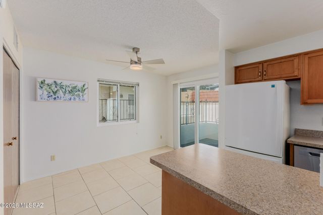 5935 E Sun County Boulevard, Tucson, AZ 85712