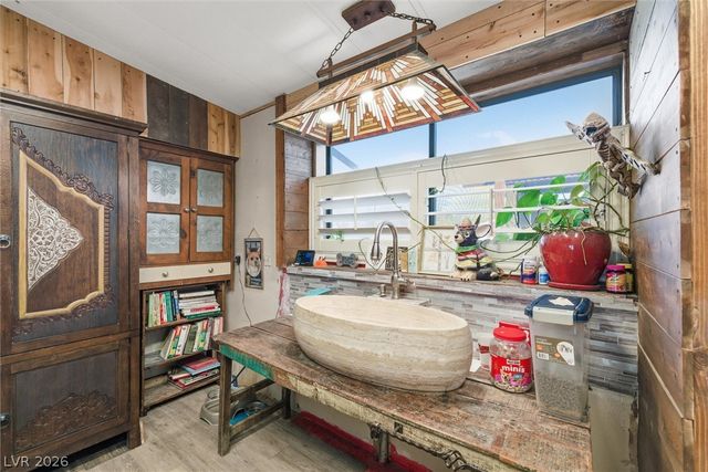 5701 Bonnie Street, Pahrump, NV 89048