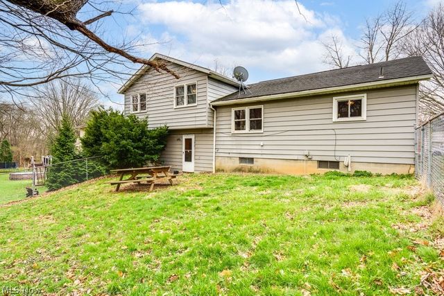 454 Westwood Avenue, Wadsworth, OH 44281