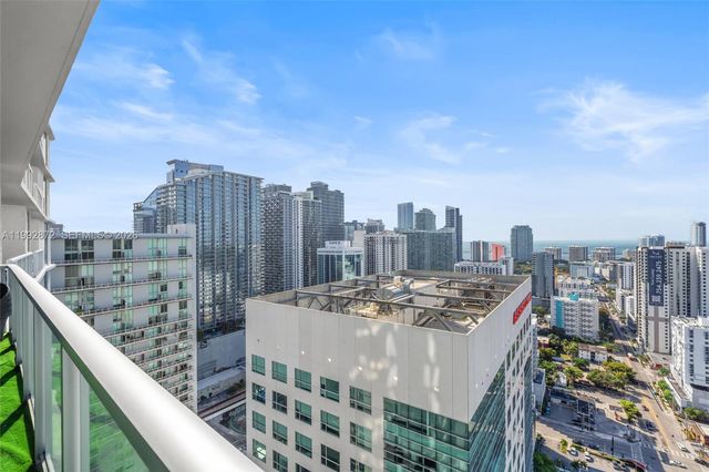 185 SW 7th St 3414, Miami, FL 33130