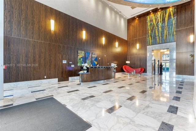 185 SW 7th St 3414, Miami, FL 33130