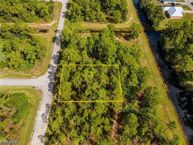 231 Thornton AVE S, Lehigh Acres, FL 33974